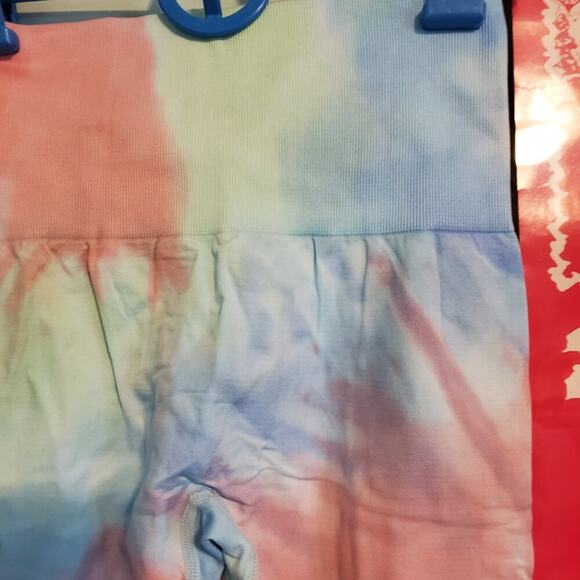 Pchee Bum Pastel Tie Dye Scrunch Athletic Leggings Size Small Pink Green Blue - Picture 4 of 7